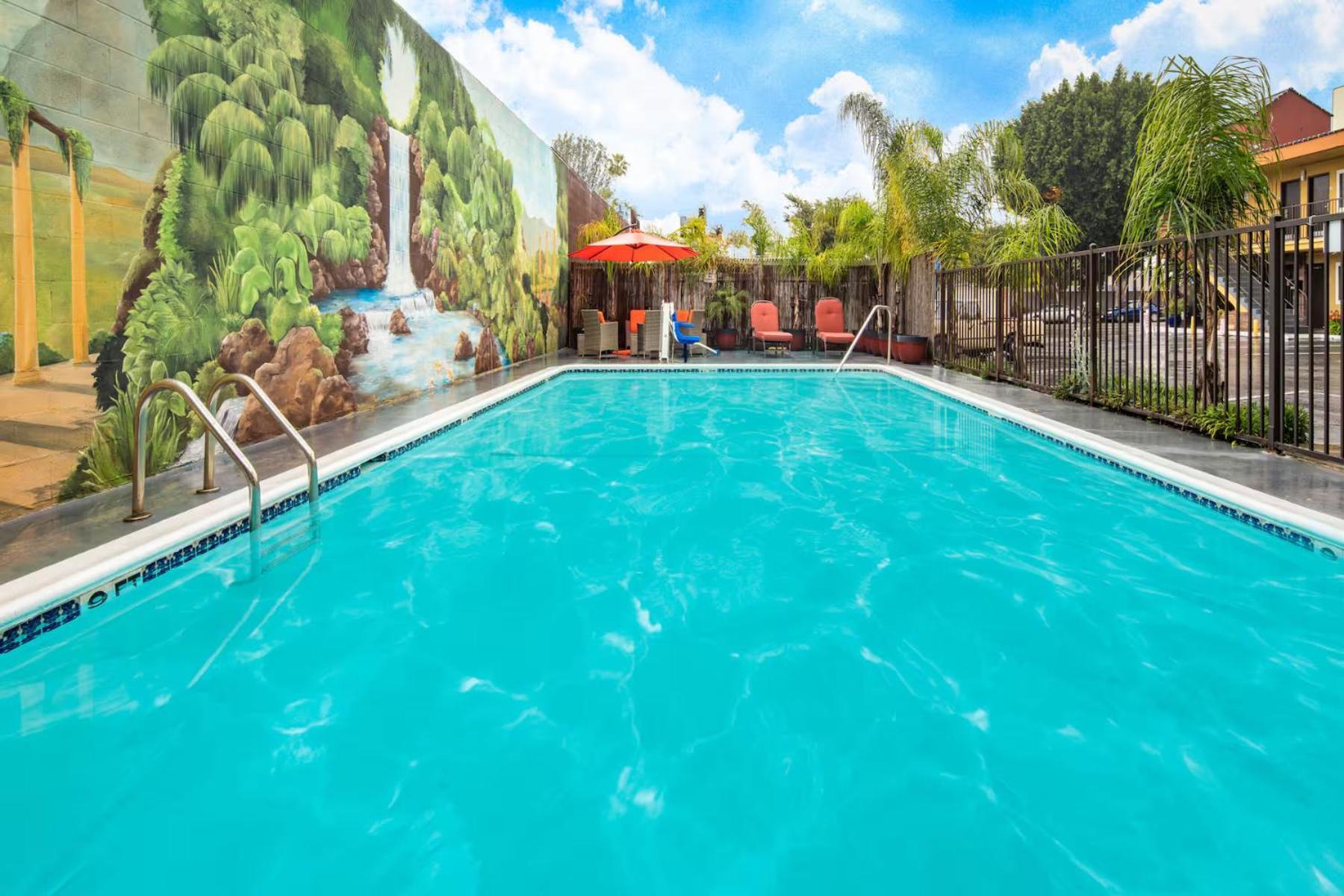 Travelodge By Wyndham Burbank-Glendale Exterior foto